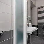 Appartement Blue Dream By Interhome Makarska