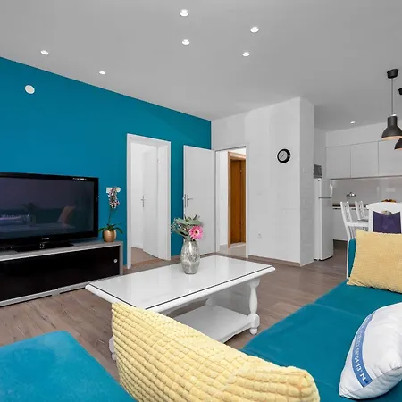 Blue Dream By Interhome * Makarska