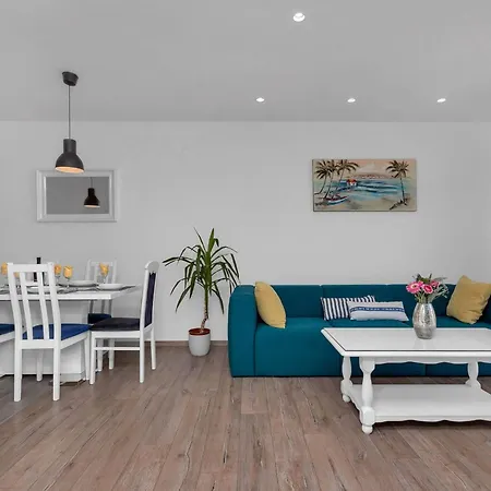 Blue Dream By Interhome *