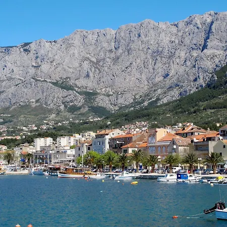 Apartman Blue Dream By Interhome Makarska